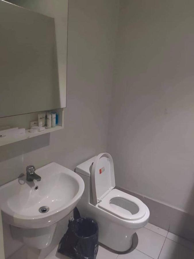 White Knight Hotel Saint Anne Manila Esterno foto